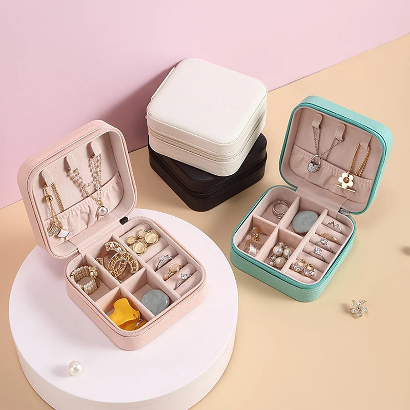 Amira & Bro - Travel Smart Jewelry Box